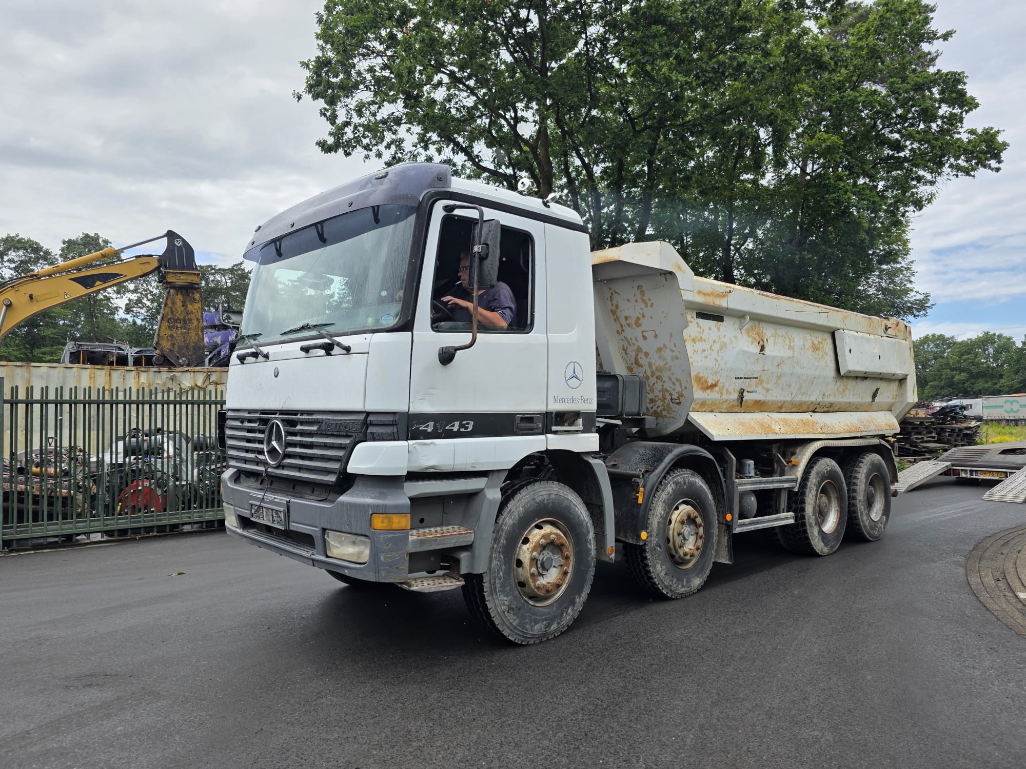 Mercedes-Benz Actros 4143 — Benne 8x4
