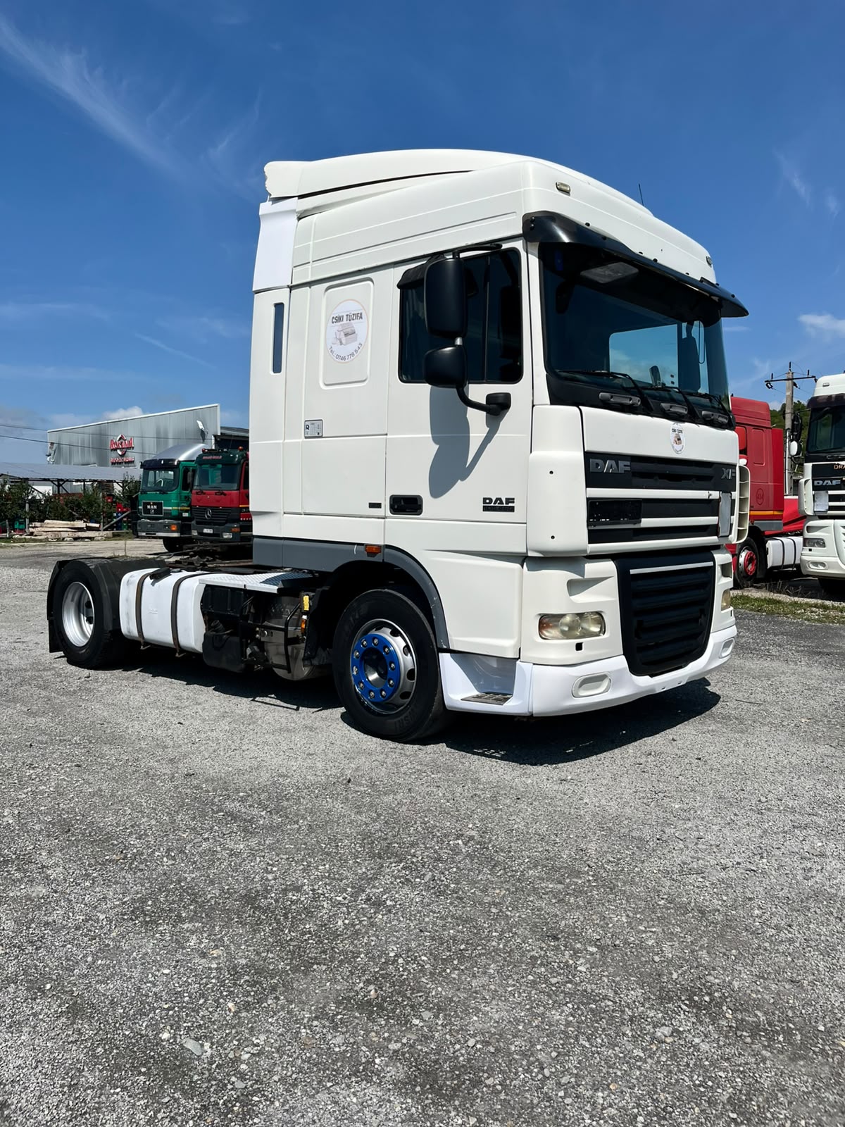 DAF XF 105 — Tracteur routier 4x2